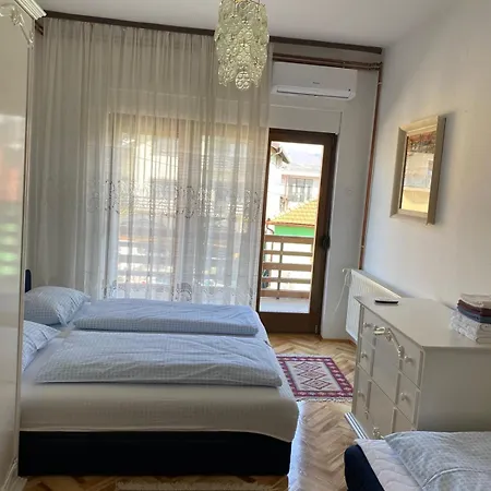 Alma Apartman