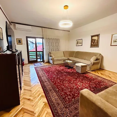 Apartman Alma *